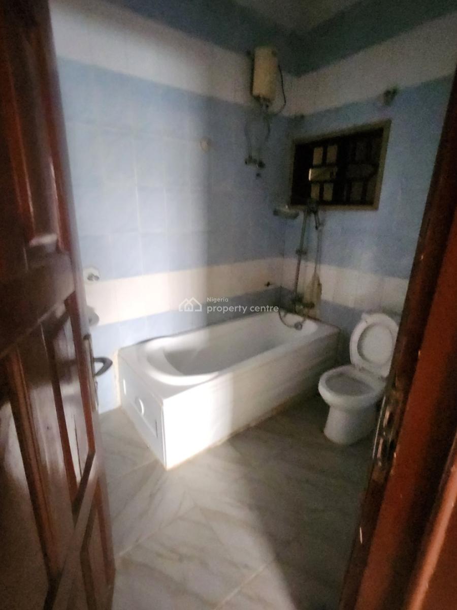 Nice 2 Bedroom Flat Serviced with Ac and Generator, Tarred Rd, Zone4, Zone 4, Wuse, Abuja, Flat / Apartment for Rent