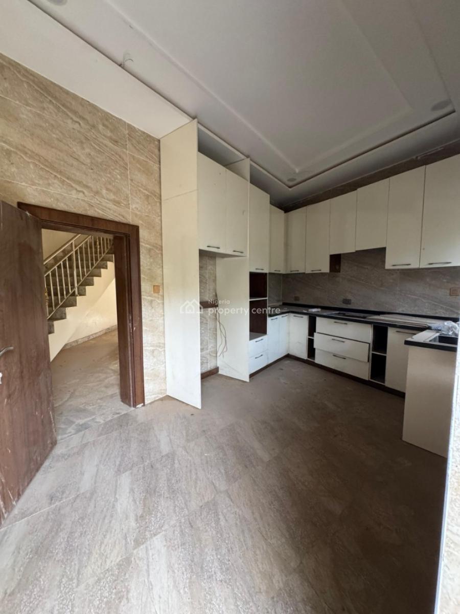 Nice 2 Bedroom Flat Serviced with Ac and Generator, Tarred Rd, Zone4, Zone 4, Wuse, Abuja, Flat / Apartment for Rent