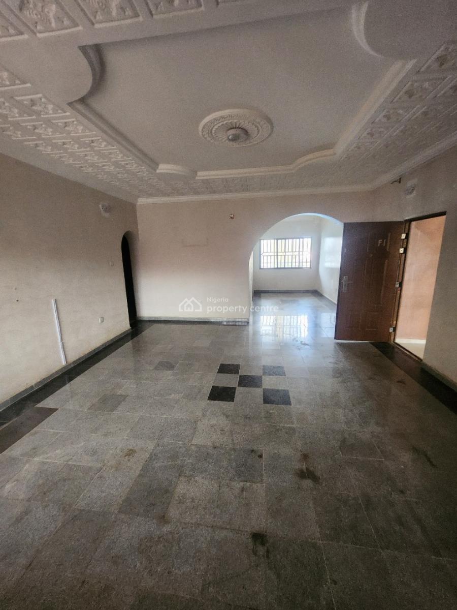 Nice 2 Bedroom Flat Serviced with Ac and Generator, Tarred Rd, Zone4, Zone 4, Wuse, Abuja, Flat / Apartment for Rent