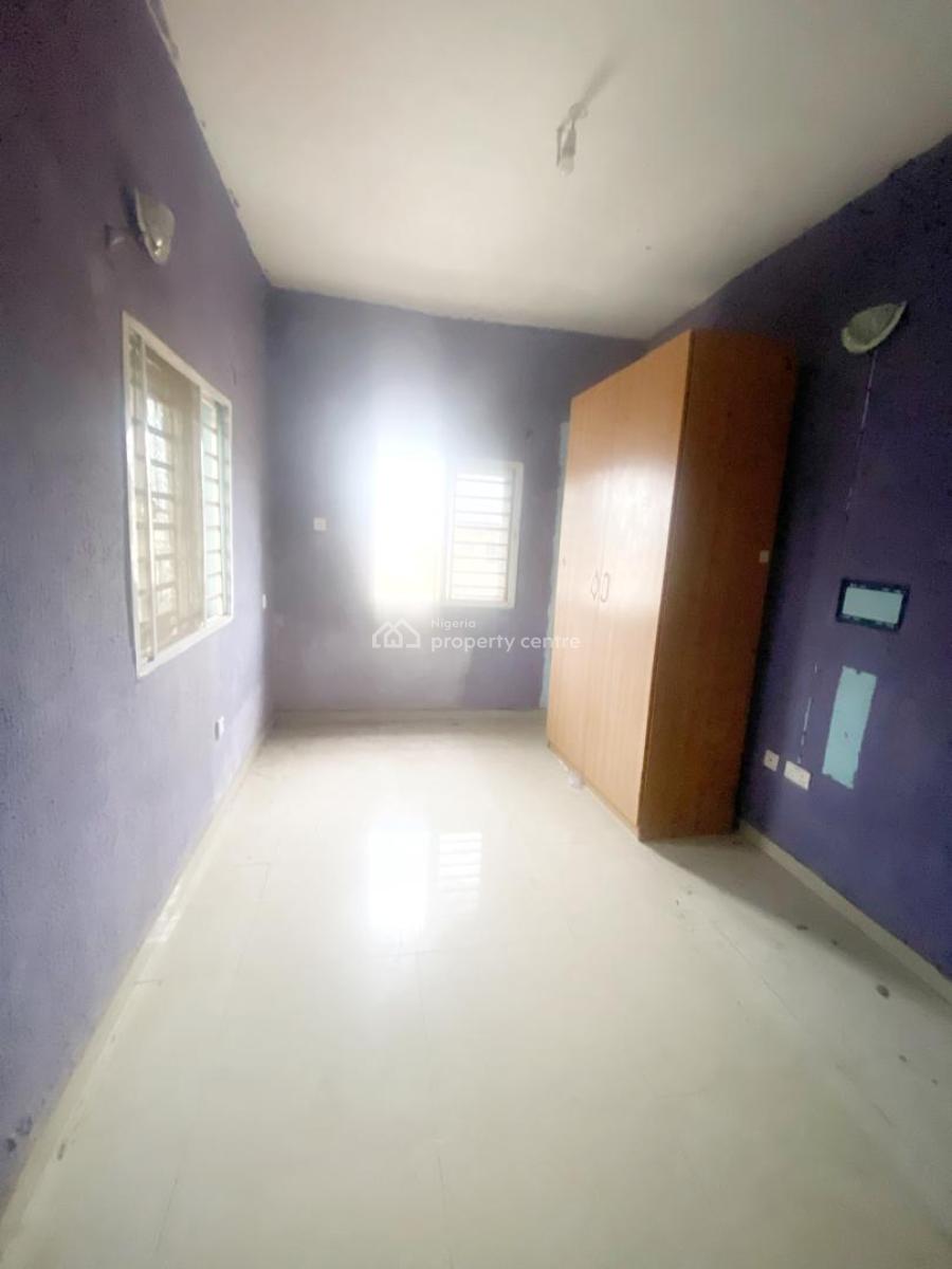 a Well Maintained Spacious 3 Bedroom Flat at Olowora  for 4m per Annum, Olowora, Olowora, Magodo, Lagos, Flat / Apartment for Rent