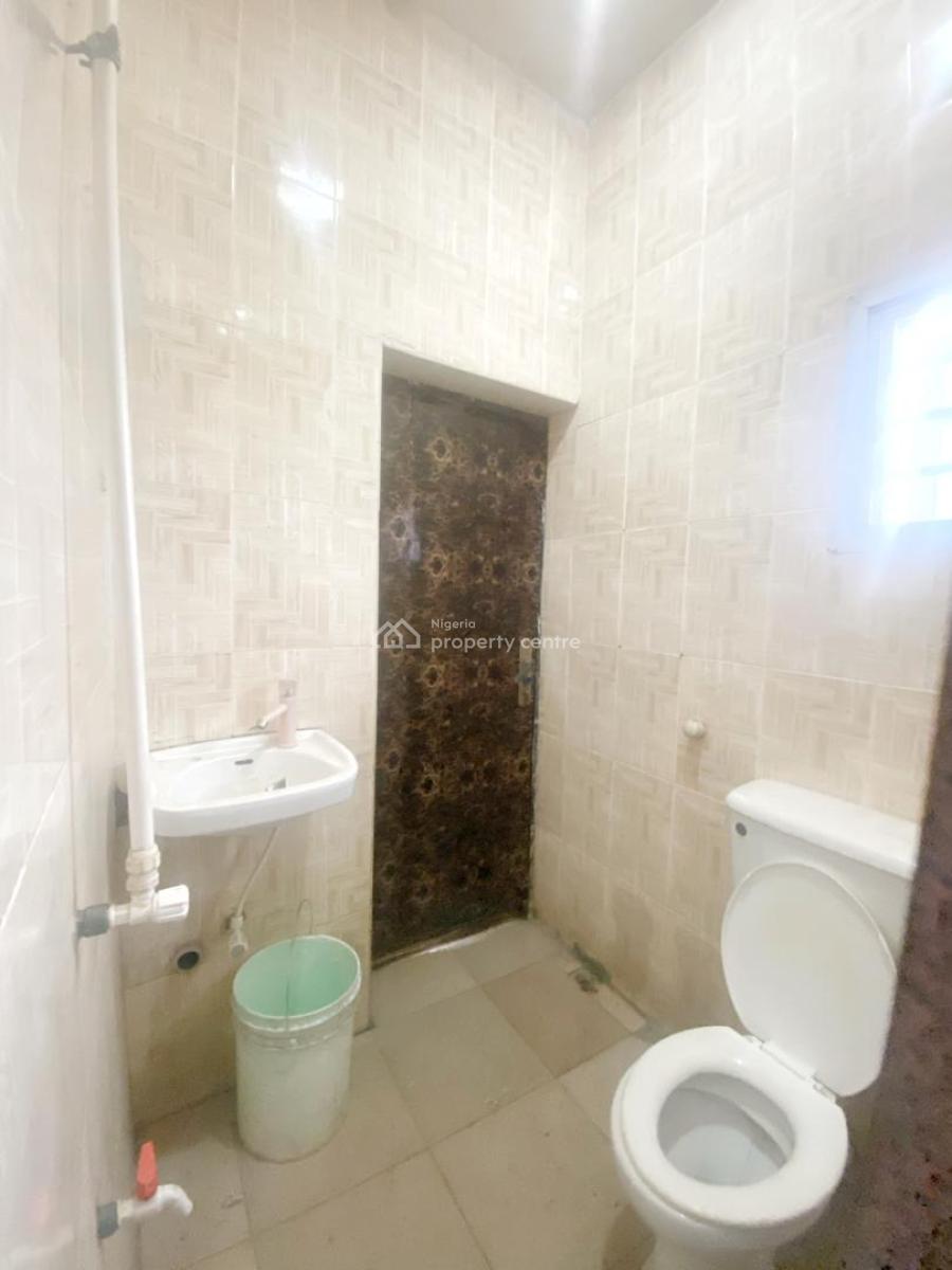 a Well Maintained Spacious 3 Bedroom Flat at Olowora  for 4m per Annum, Olowora, Olowora, Magodo, Lagos, Flat / Apartment for Rent