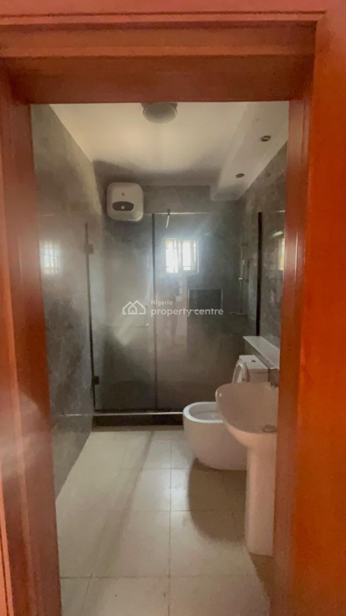 3 Bedroom Apartment with Bq, Lekki Phase 1, Lekki, Lagos, Flat / Apartment for Rent