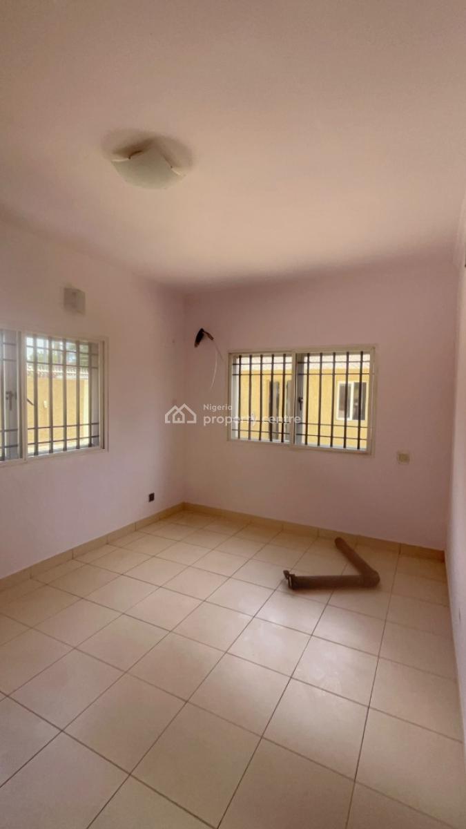 3 Bedroom Apartment with Bq, Lekki Phase 1, Lekki, Lagos, Flat / Apartment for Rent
