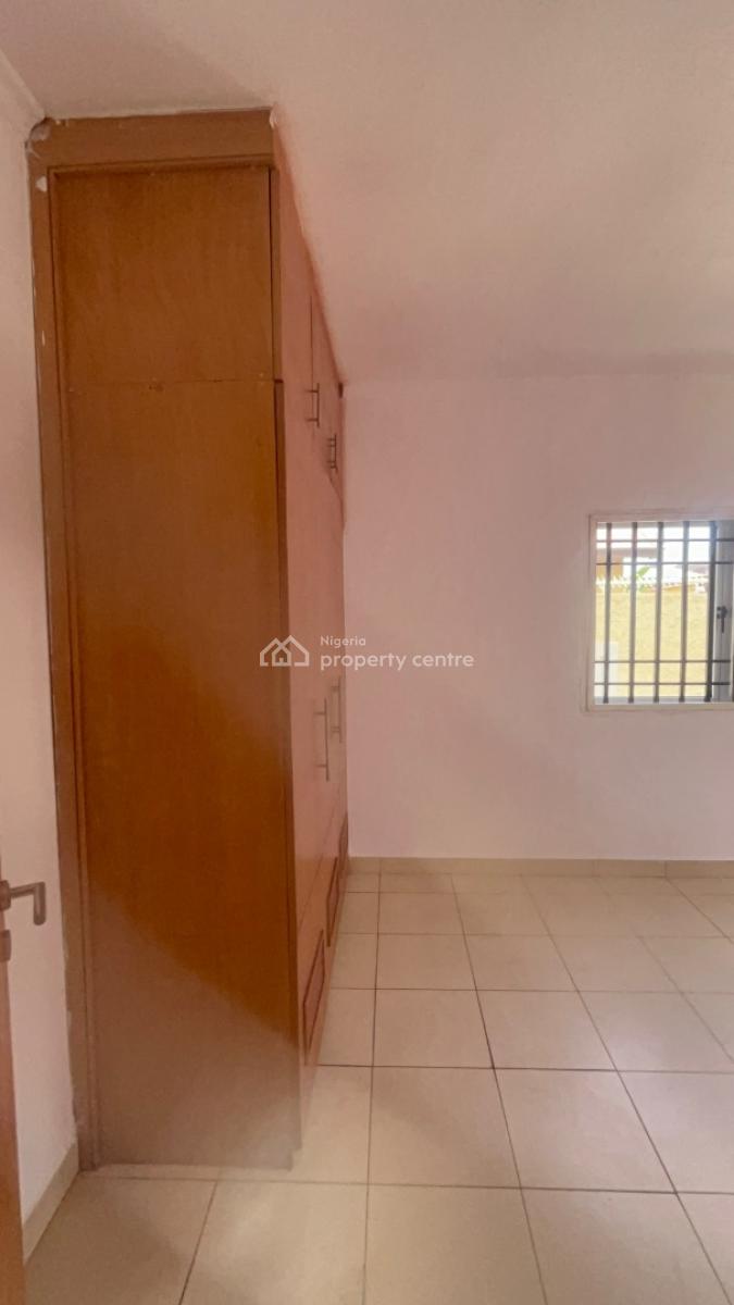 3 Bedroom Apartment with Bq, Lekki Phase 1, Lekki, Lagos, Flat / Apartment for Rent