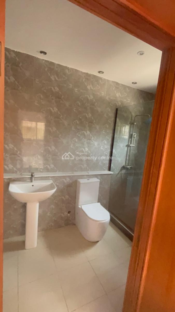 3 Bedroom Apartment with Bq, Lekki Phase 1, Lekki, Lagos, Flat / Apartment for Rent