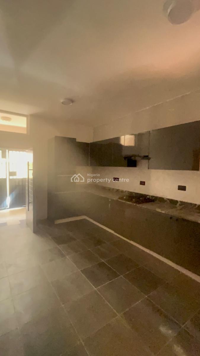 3 Bedroom Apartment with Bq, Lekki Phase 1, Lekki, Lagos, Flat / Apartment for Rent