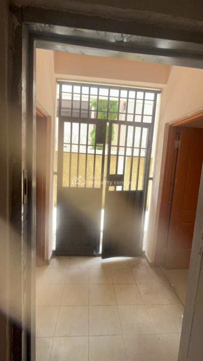 3 Bedroom Apartment with Bq, Lekki Phase 1, Lekki, Lagos, Flat / Apartment for Rent
