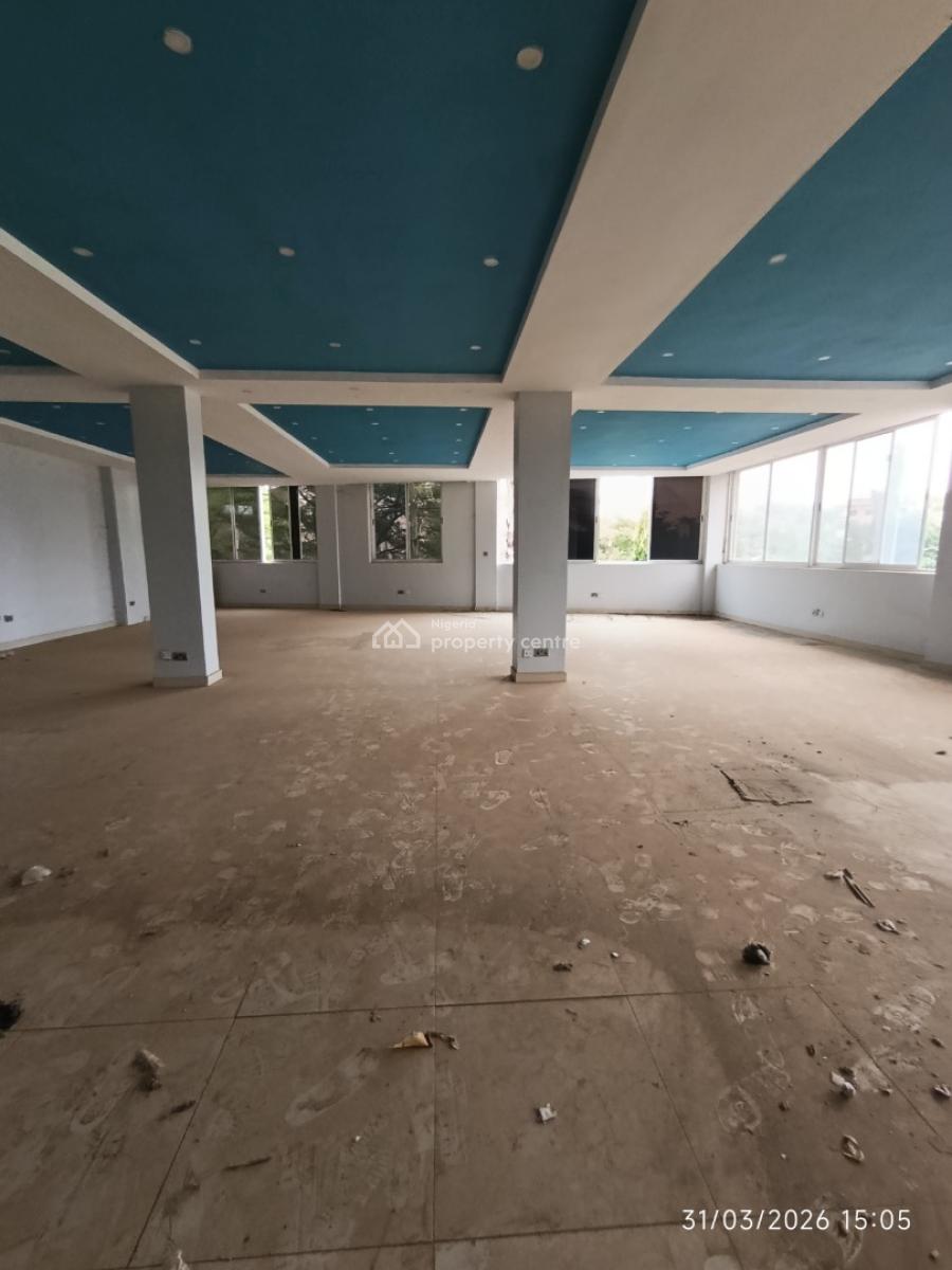 425sqm Office and Showroom Space with Standing Acs and Multiple Toilet, Very Nice Neighbourhood Tared Road Nice Location, Jabi, Abuja, Plaza / Complex / Mall for Rent