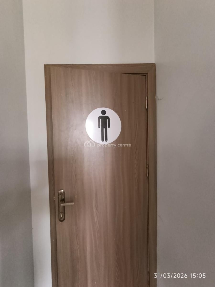 425sqm Office and Showroom Space with Standing Acs and Multiple Toilet, Very Nice Neighbourhood Tared Road Nice Location, Jabi, Abuja, Plaza / Complex / Mall for Rent