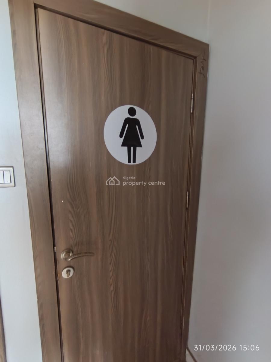 425sqm Office and Showroom Space with Standing Acs and Multiple Toilet, Very Nice Neighbourhood Tared Road Nice Location, Jabi, Abuja, Plaza / Complex / Mall for Rent