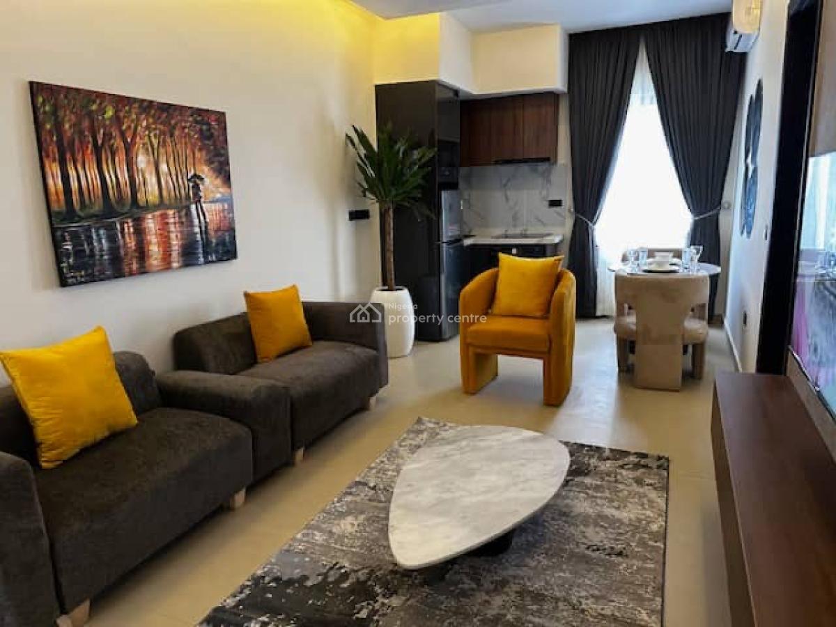 Luxury 1-bedroom Apartment with Swimming Pool in a Lovely Location, Lekki Phase 1, Lekki, Lagos, Mini Flat (room and Parlour) Short Let