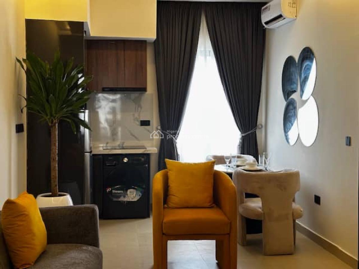 Luxury 1-bedroom Apartment with Swimming Pool in a Lovely Location, Lekki Phase 1, Lekki, Lagos, Mini Flat (room and Parlour) Short Let