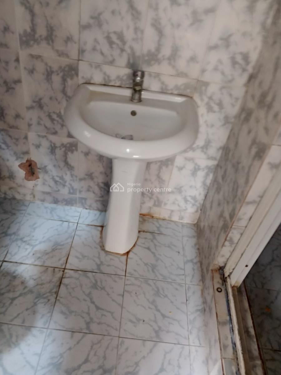 2 Bedrooms Tastefully Finished Partly Serviced Ground Floor Flat, Off Palace Road, Oniru, Victoria Island (vi), Lagos, Flat / Apartment for Rent