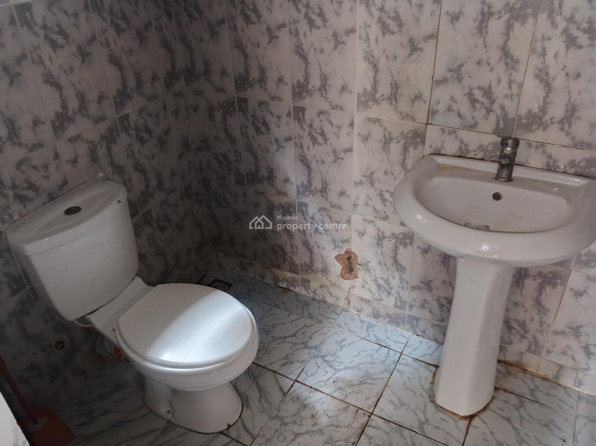 2 Bedrooms Tastefully Finished Partly Serviced Ground Floor Flat, Off Palace Road, Oniru, Victoria Island (vi), Lagos, Flat / Apartment for Rent