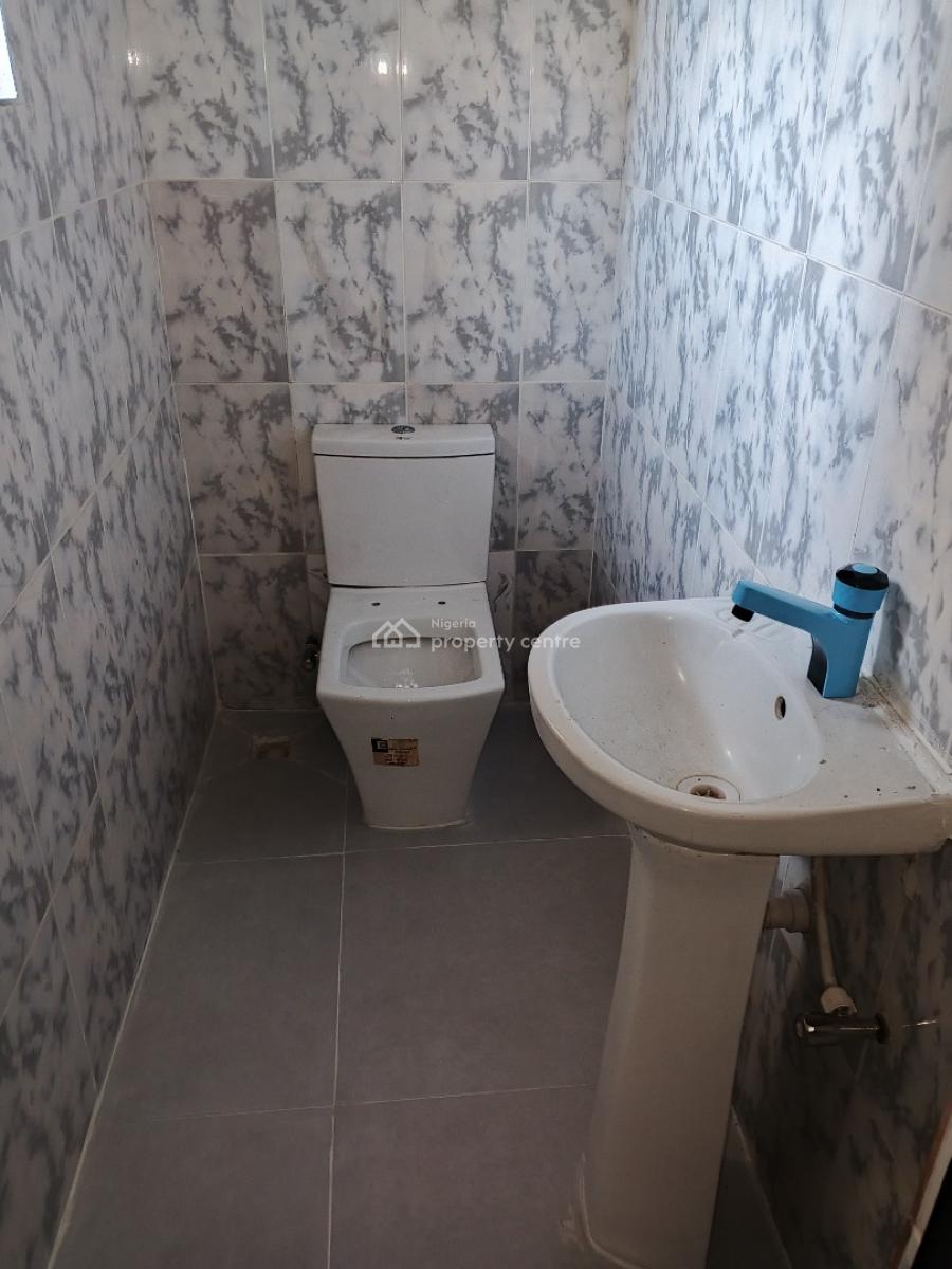 3 Units of  2 Bedrooms Tastefully Finished Partly Serviced Flat, Off Palace Road, Oniru, Victoria Island (vi), Lagos, Flat / Apartment for Rent