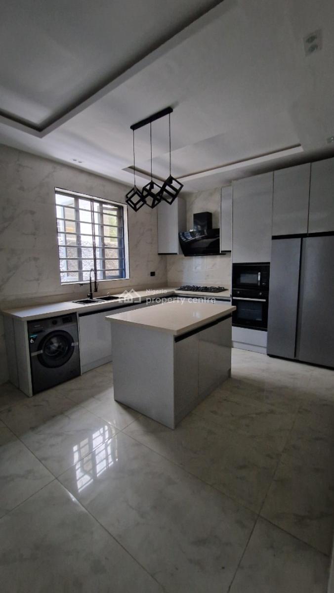 5-bedroom Fully Detached Duplex with Bq, Ologolo Lagos, Lekki, Lagos, Detached Duplex for Sale