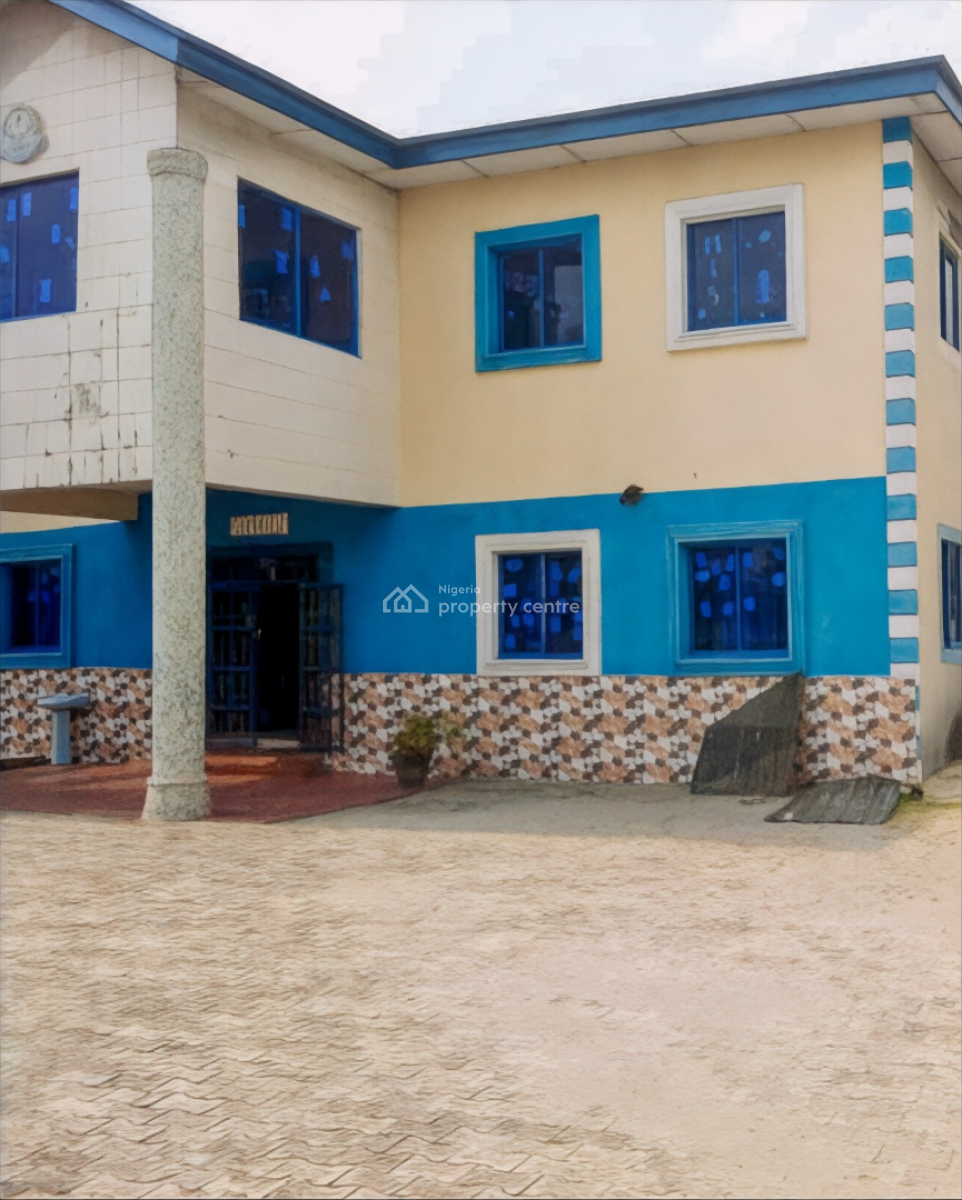 12 Classrooms School with 3 Halls & 4 Offices in a Secure Vicinity, Chinda, Ada George, Port Harcourt, Rivers, School for Rent