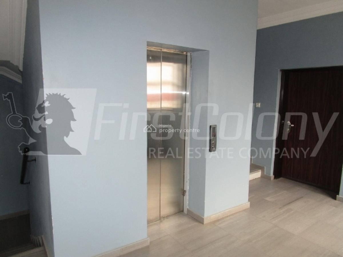 Well Maintained 3 Bedroom Apartment with Great Facilities, Victoria Island (vi), Lagos, Flat / Apartment for Sale