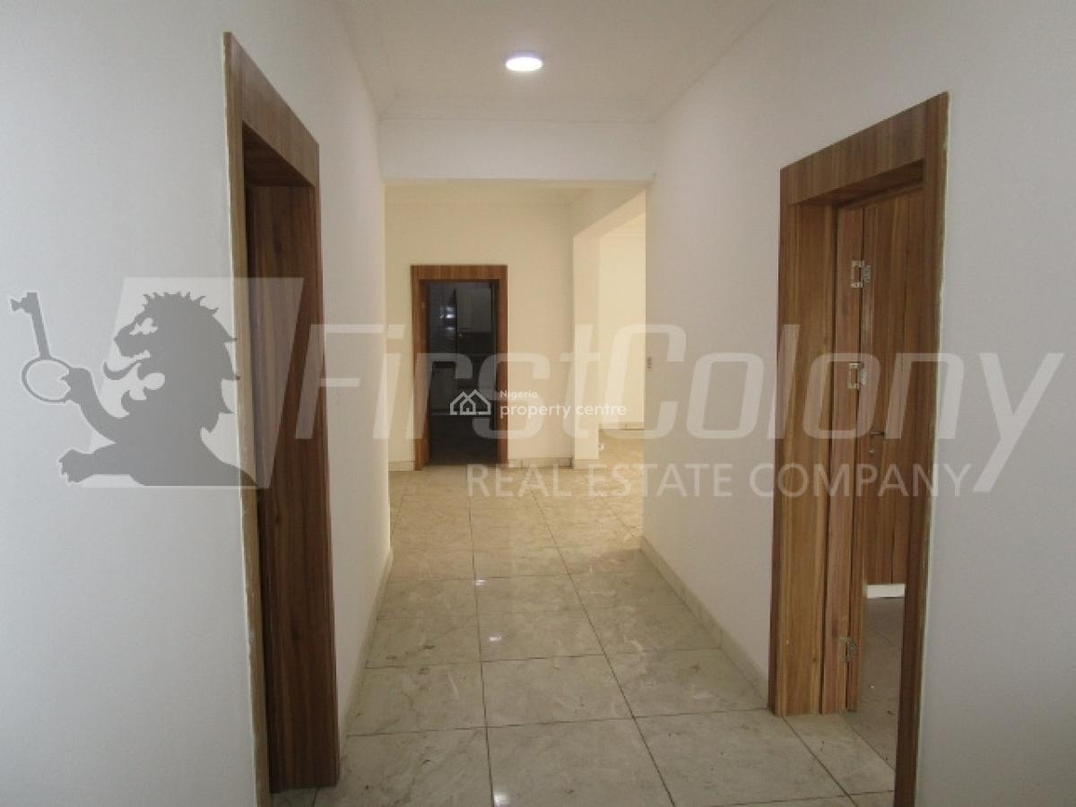 Well Maintained 3 Bedroom Apartment with Great Facilities, Victoria Island (vi), Lagos, Flat / Apartment for Sale