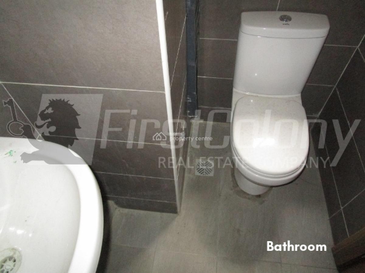 Well Maintained 3 Bedroom Apartment with Great Facilities, Victoria Island (vi), Lagos, Flat / Apartment for Sale