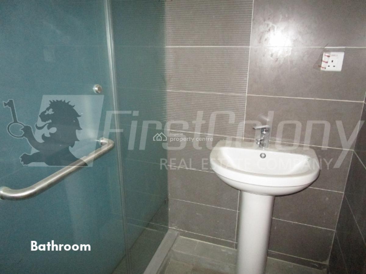 Well Maintained 3 Bedroom Apartment with Great Facilities, Victoria Island (vi), Lagos, Flat / Apartment for Sale