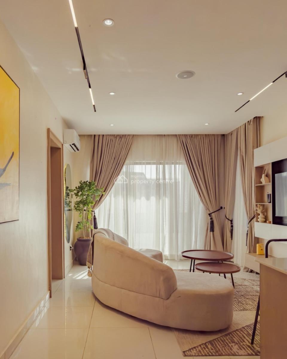 Best-priced 1-bedroom Apartment --- Dont Miss This Deal, Surulere, Lagos, Mini Flat (room and Parlour) for Sale