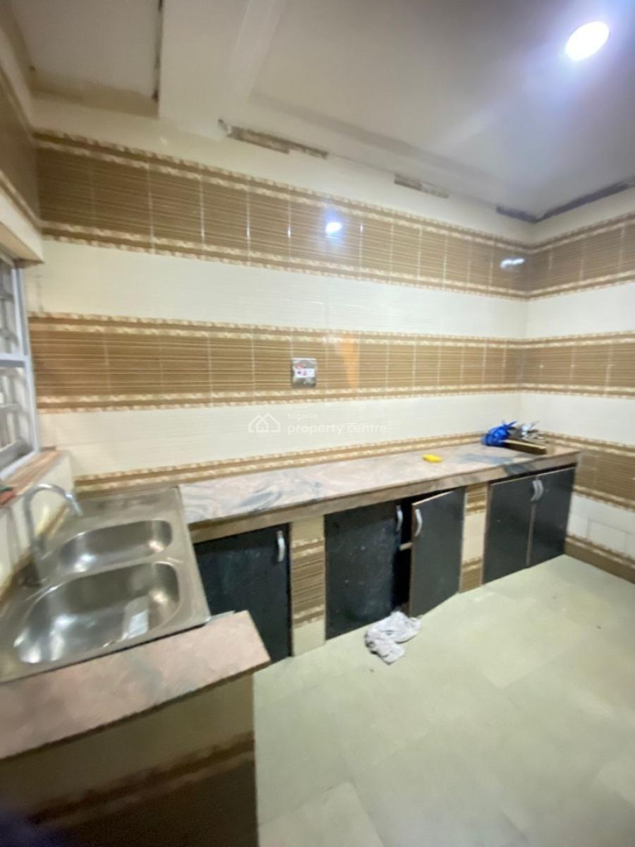 Spacious 2 Bedroom Apartment, Lekki Conservation Road, Lekki, Lagos, Flat / Apartment for Rent