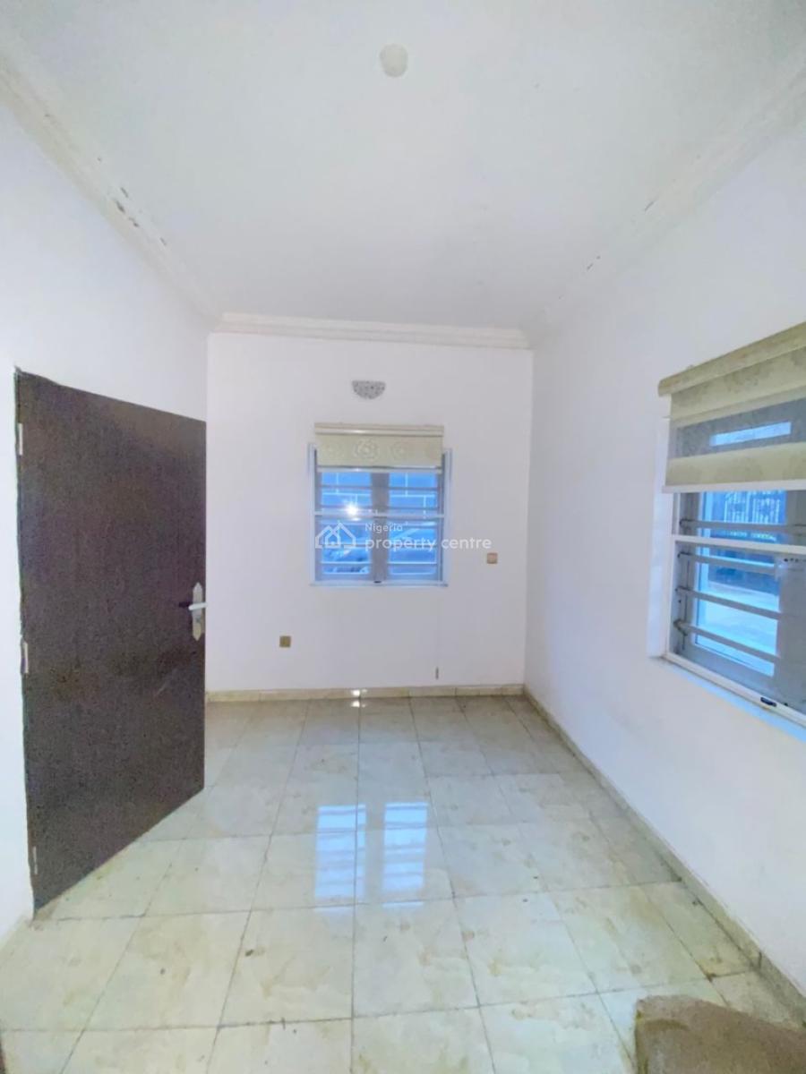 Spacious 2 Bedroom Apartment, Lekki Conservation Road, Lekki, Lagos, Flat / Apartment for Rent