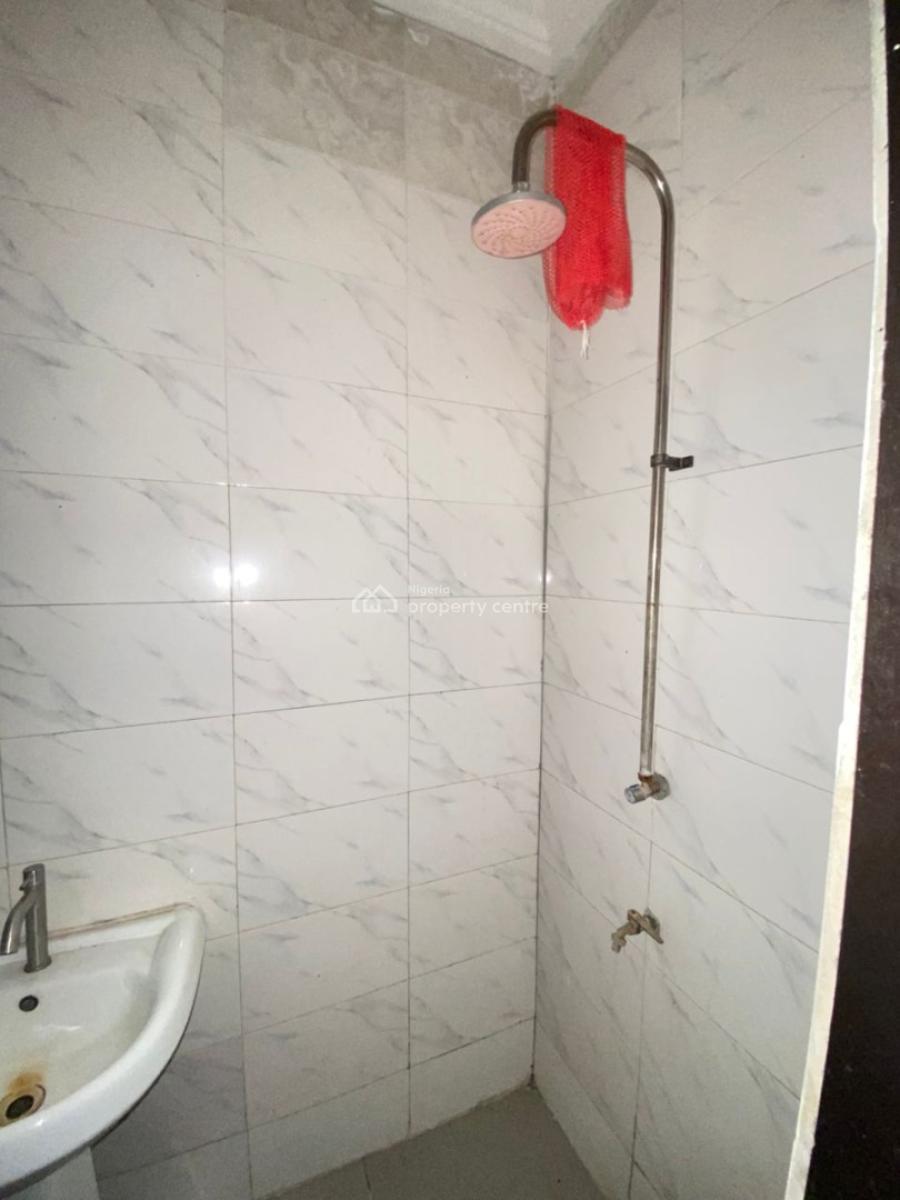 Spacious 2 Bedroom Apartment, Lekki Conservation Road, Lekki, Lagos, Flat / Apartment for Rent