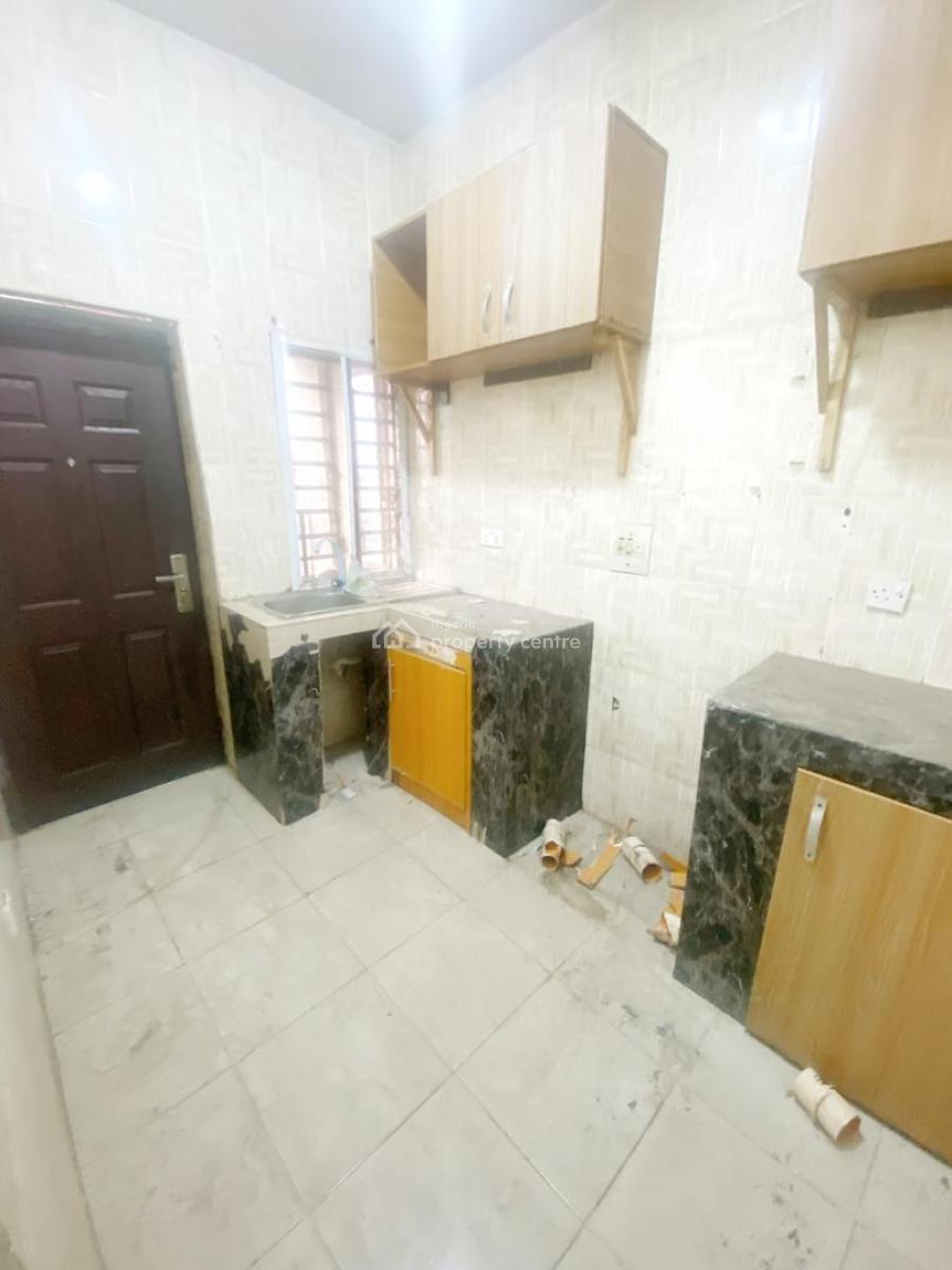 Luxury 3 Bedroom Apartment, Olowora, Omole Phase 2, Ikeja, Lagos, Flat / Apartment for Rent
