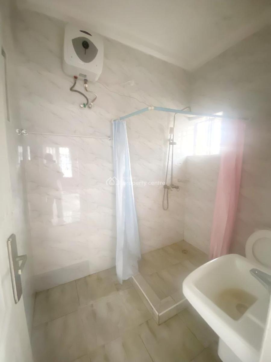 Luxury & Well Maintained 3 Bedroom Apartment in an Estate, Gbagada, Lagos, Flat / Apartment for Rent