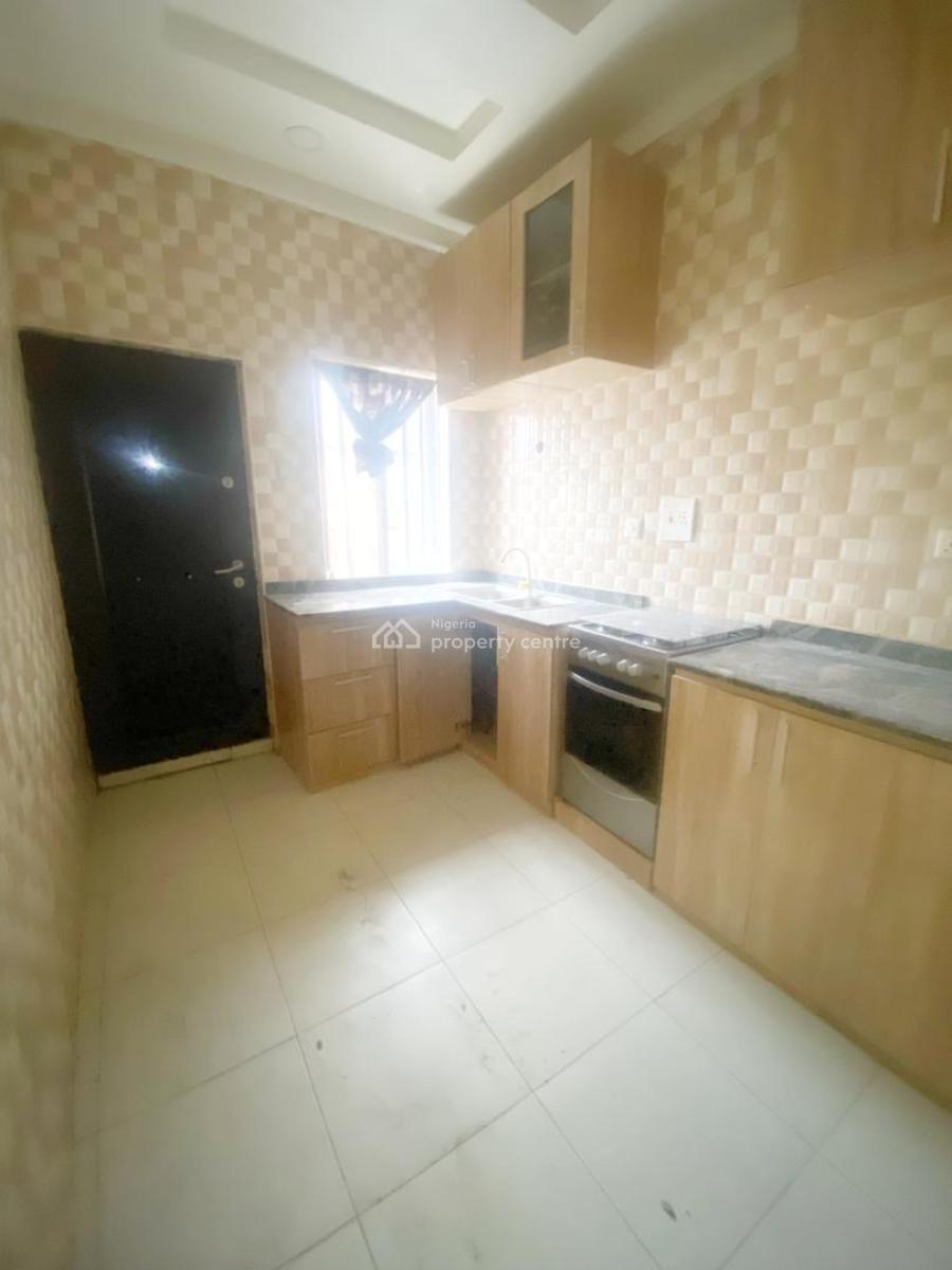 Luxury & Well Maintained 3 Bedroom Apartment in an Estate, Gbagada, Lagos, Flat / Apartment for Rent