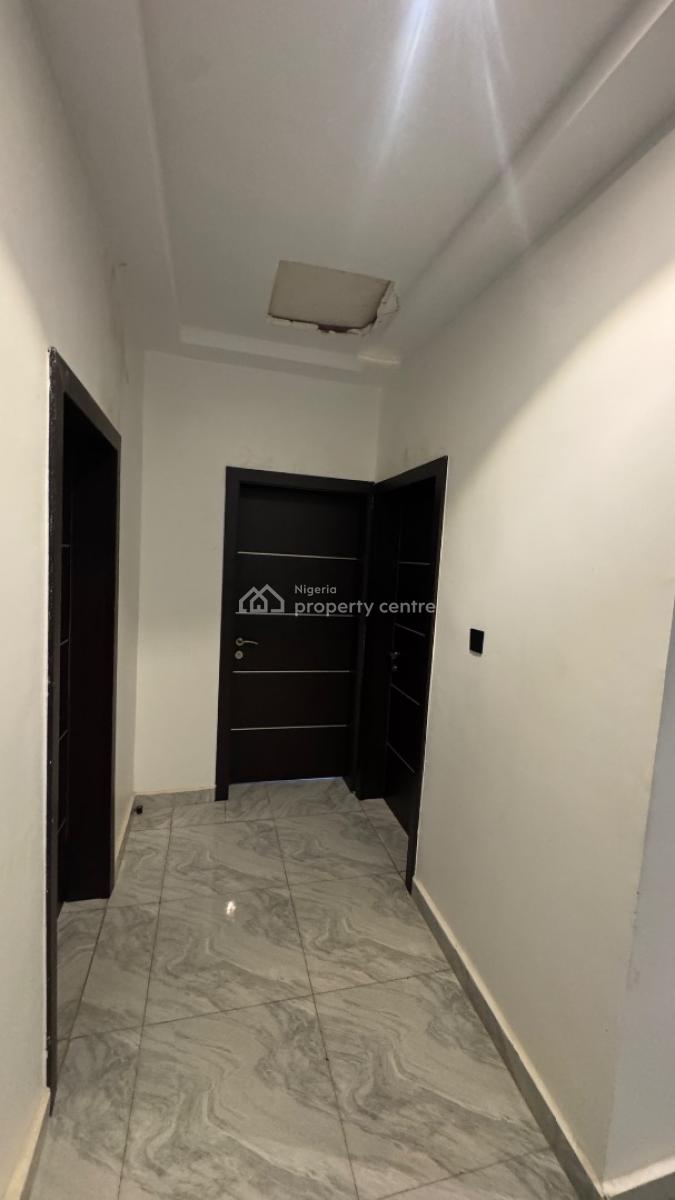 4bedroom Terrace in River Park Estate, Cluster 5 River Park Estate Lugbe, Lugbe District, Abuja, Terraced Duplex for Sale