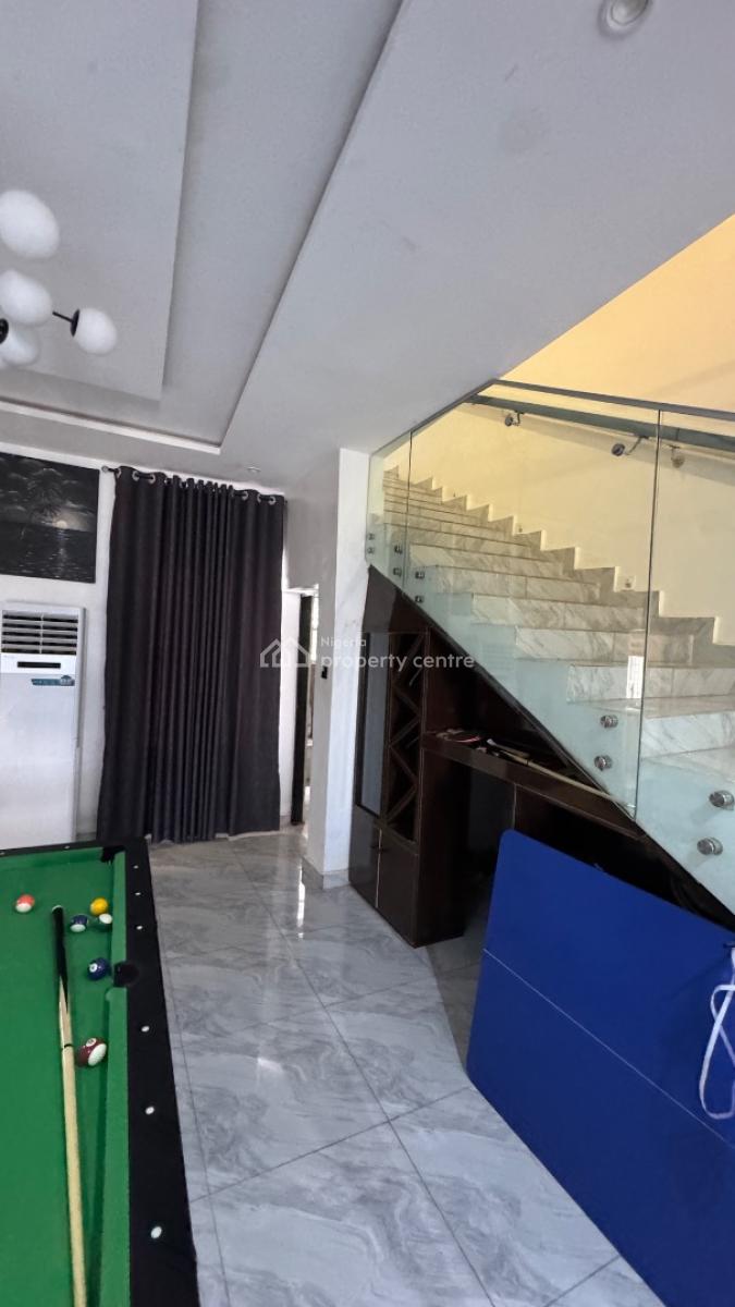 4bedroom Terrace in River Park Estate, Cluster 5 River Park Estate Lugbe, Lugbe District, Abuja, Terraced Duplex for Sale