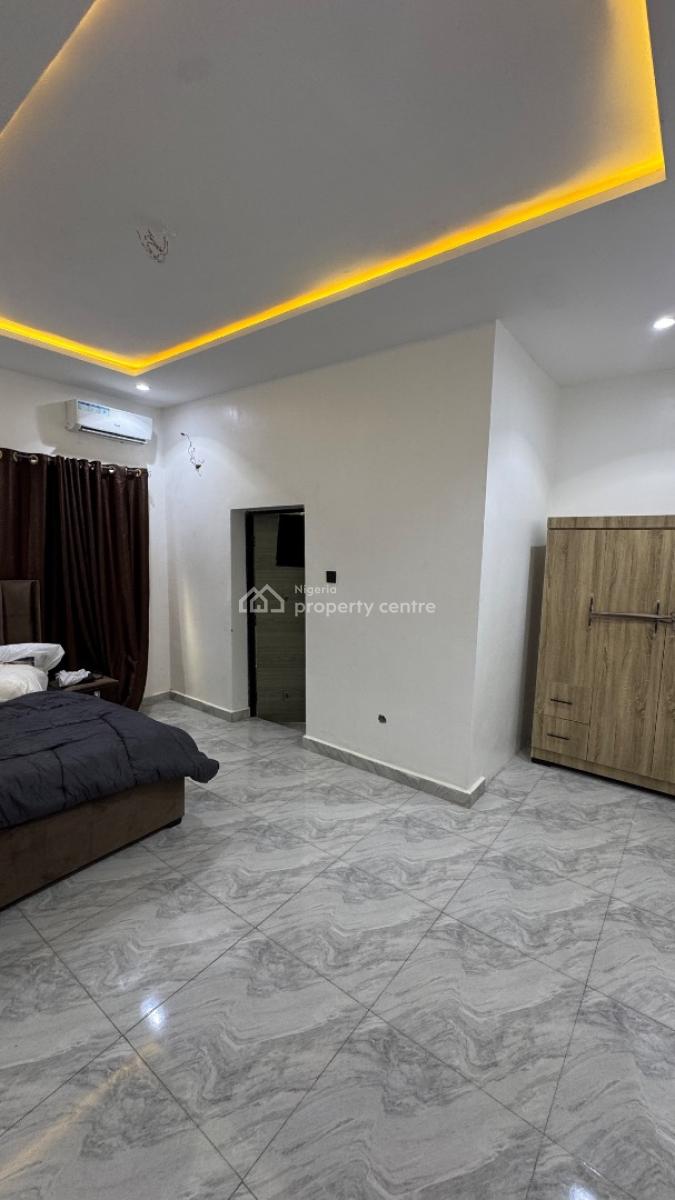 4bedroom Terrace in River Park Estate, Cluster 5 River Park Estate Lugbe, Lugbe District, Abuja, Terraced Duplex for Sale