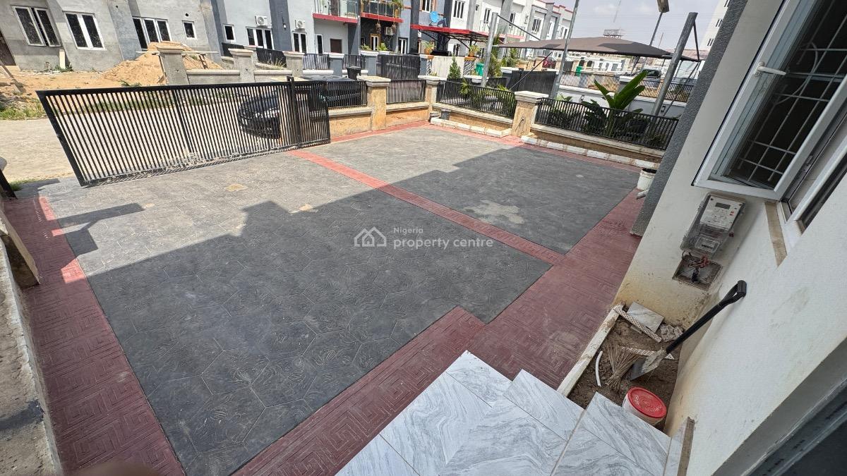 4bedroom Terrace in River Park Estate, Cluster 5 River Park Estate Lugbe, Lugbe District, Abuja, Terraced Duplex for Sale