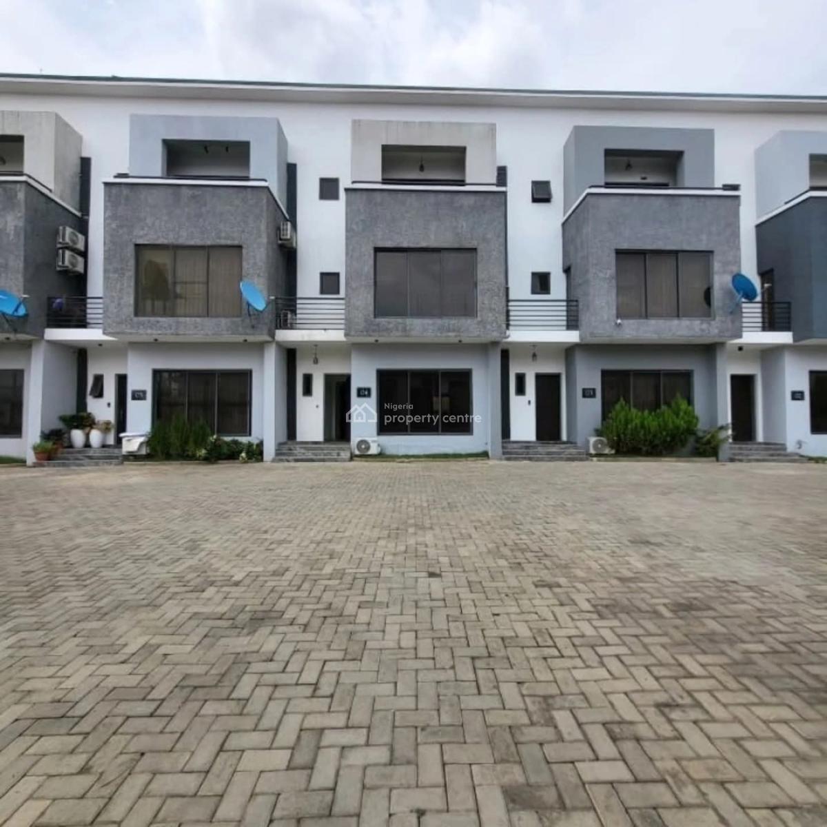 4bedroom Terrace Duplex with a Room Bq  in Guzape Abuja, Guzape District, Abuja, House for Sale