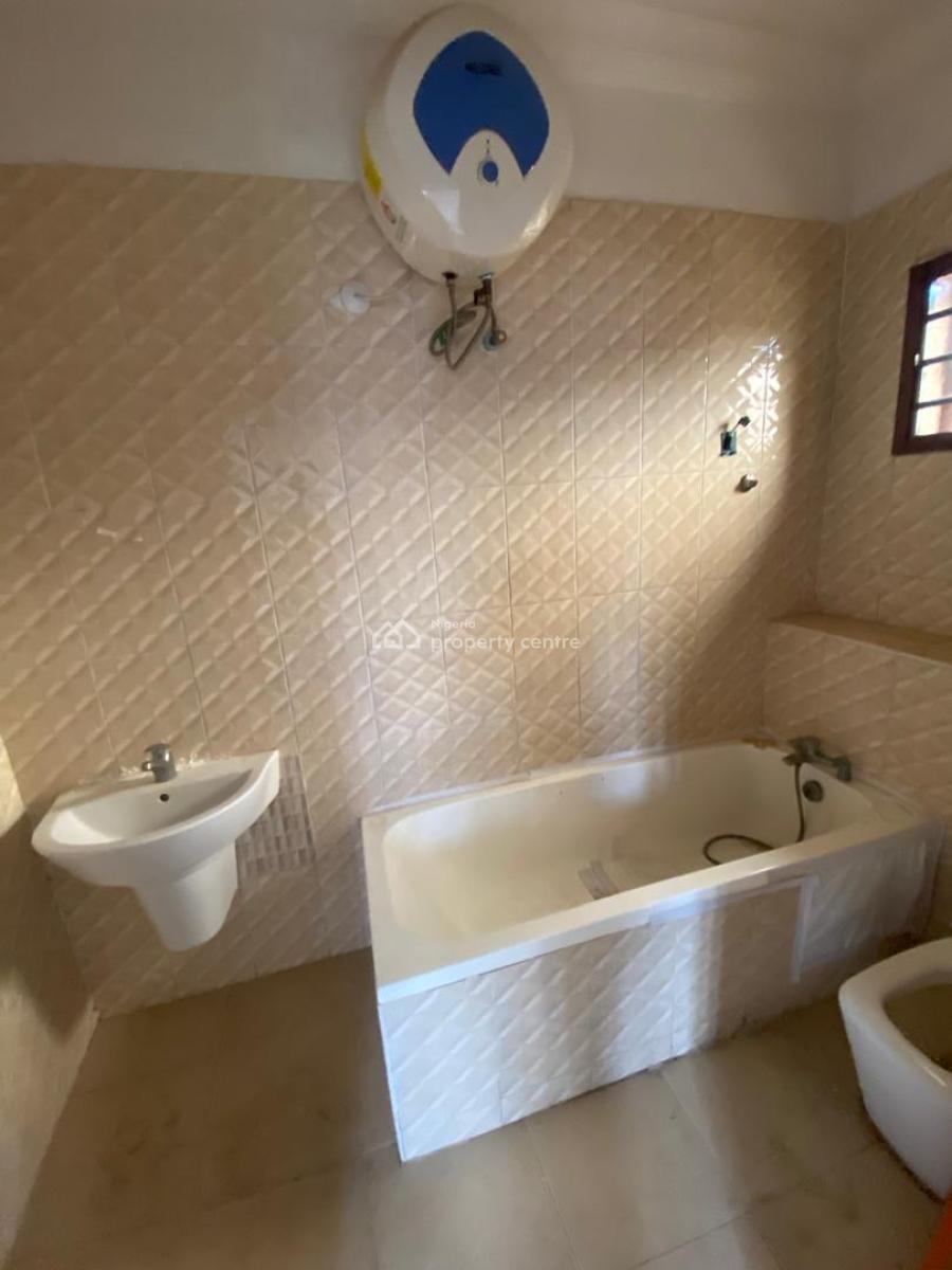 3 Bedroom, Off Durosimi, Lekki Phase 1, Lekki, Lagos, Flat / Apartment for Rent