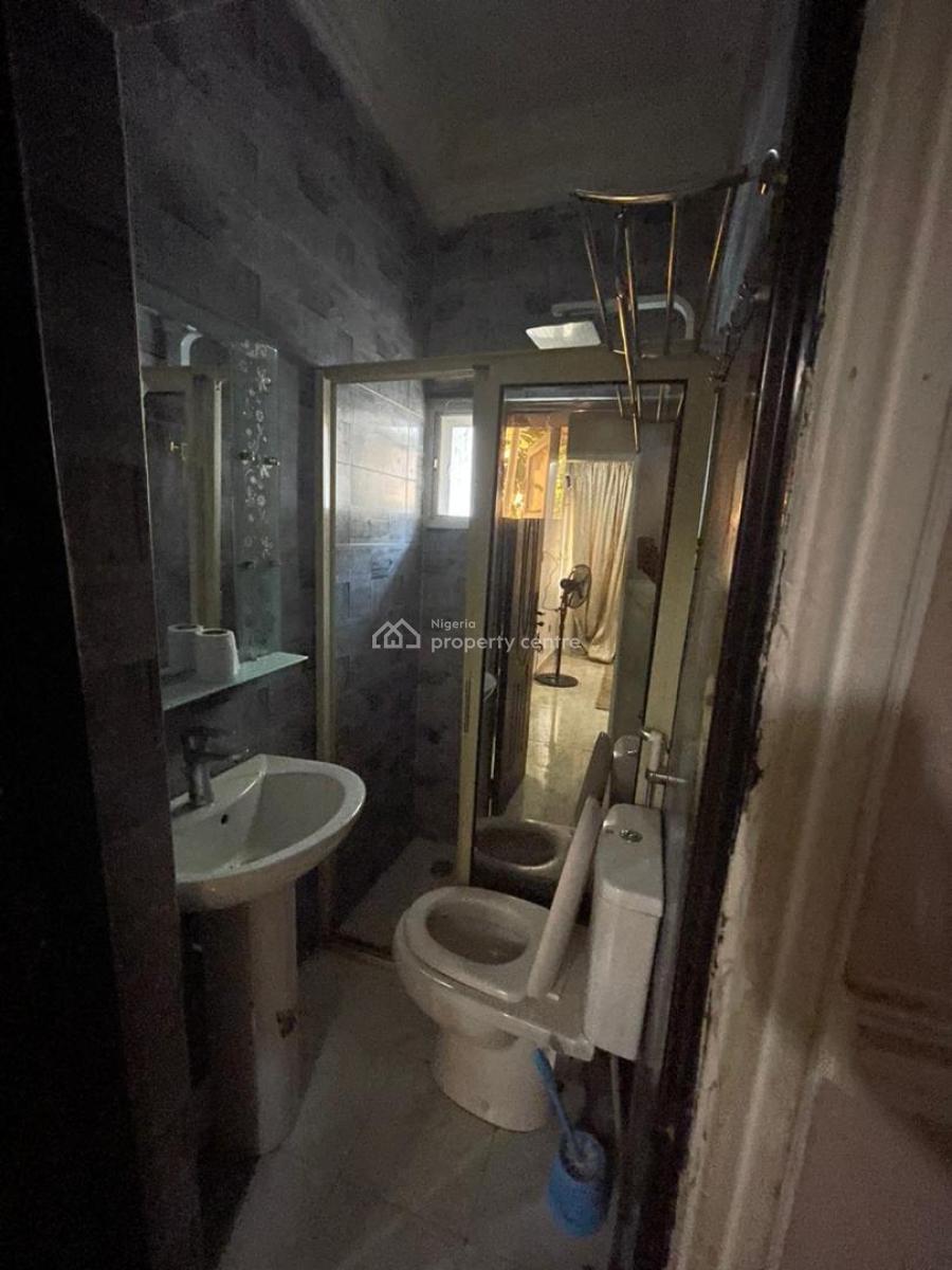 Nice 2 Bedroom Flat Ensuite with Guest  Toilet, Garki, Abuja, Flat / Apartment for Sale