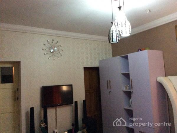 a Room Self Contained Stylishly Furnished, Off Admiralty Way, Lekki Phase 1, Lekki, Lagos, Self Contain (single Rooms) Short Let