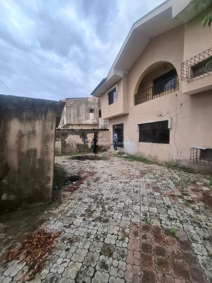 900 Sqm of Executive 5-bedroom Detached Duplex with Bq + 2 Units of 2-, Isolo, Lagos, Residential Land for Sale