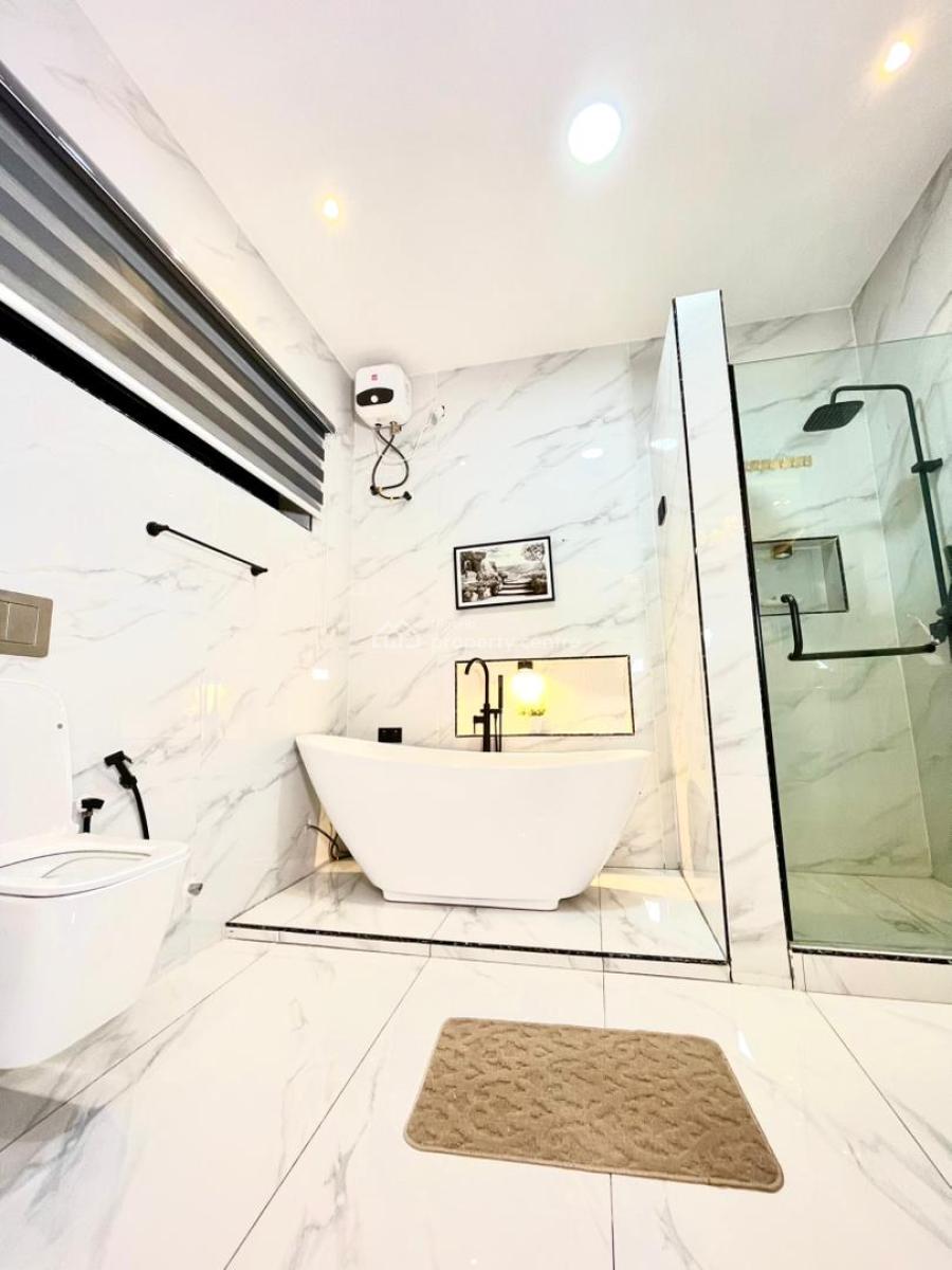 Luxury 5 Bedroom Apartment in Peaceful and Secured Environment, Ps5, Bathtub,swimming Pool,snooker Board,lovely Ambiance and Family Lo, Lekki, Lagos, Flat / Apartment Short Let