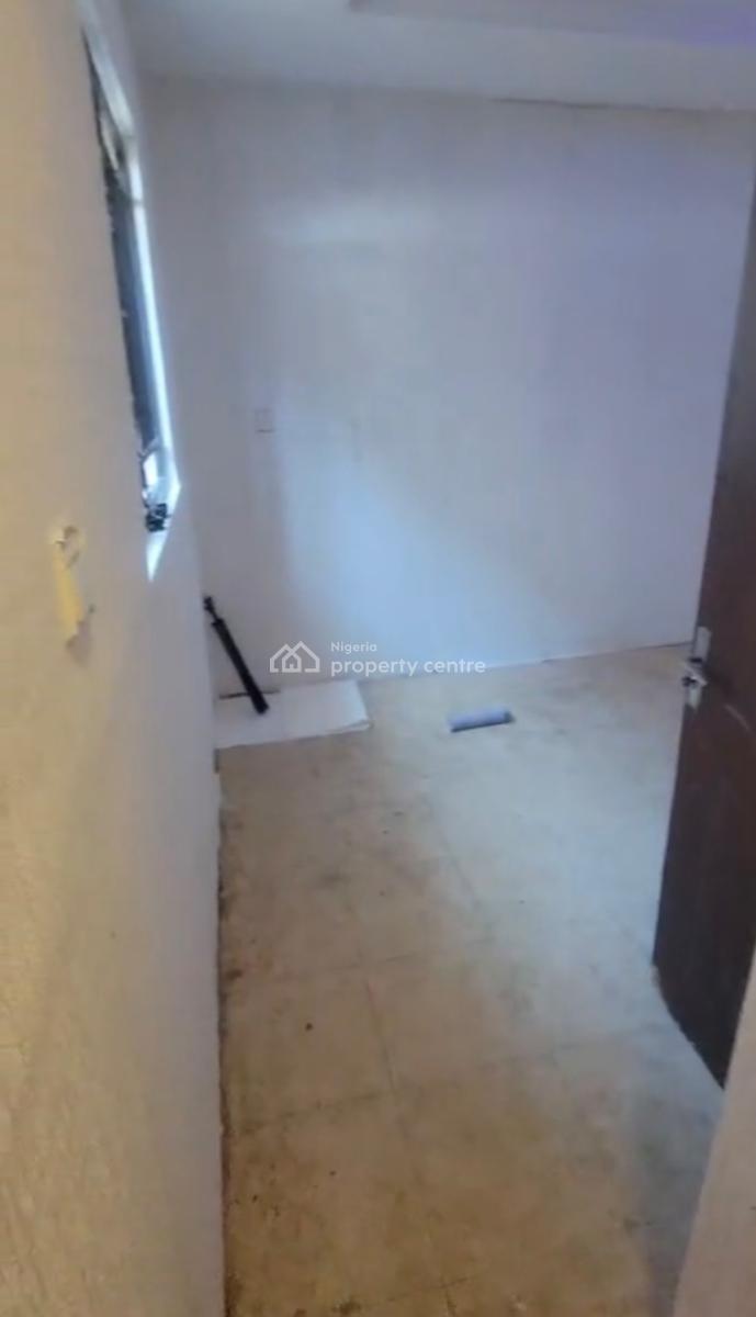 Studio Apartment with Kitchen, Bera Estate Chevron, Lekki Phase 2, Lekki, Lagos, Self Contain (single Rooms) for Rent