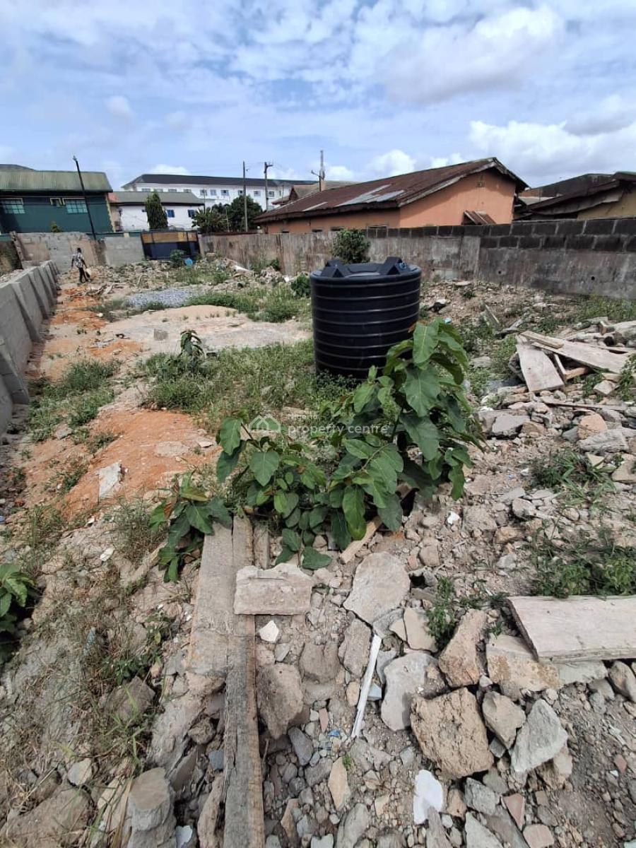 a Land Measuring 30/125ft with Borehole, Orephtal Bus Stop Isheri Olofin Off Isheri Lasu Road Lagos,, Isheri Olofin, Alimosho, Lagos, Land for Sale