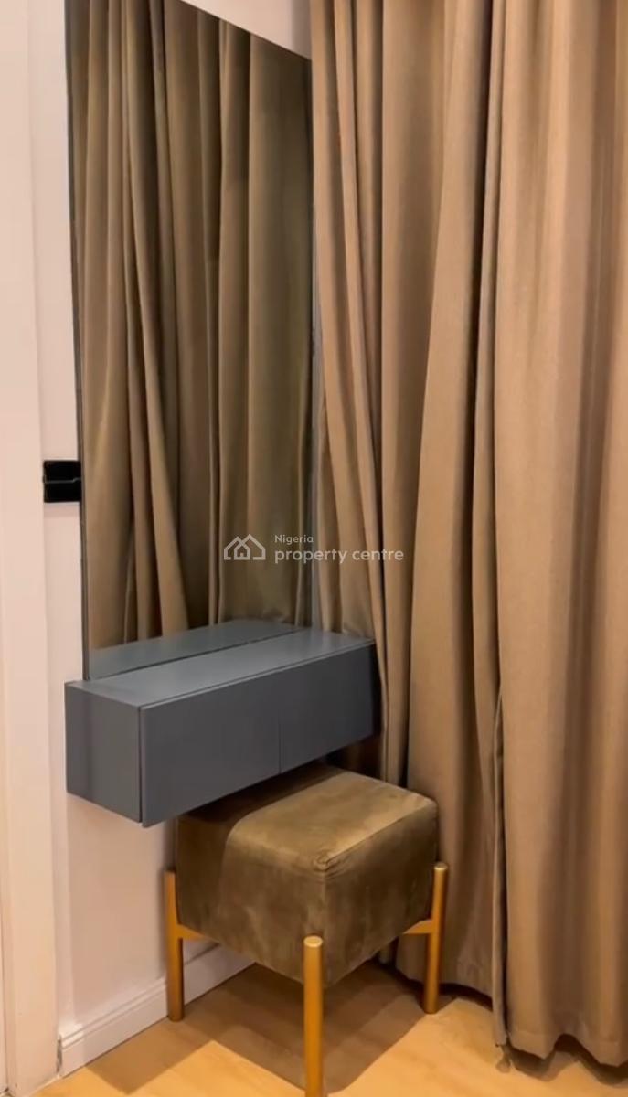 Well Furnished Serviced 3bed Waterfront with a Bq, Pool, Off Admiralty Way, Lekki Phase 1, Lekki, Lagos, Flat / Apartment for Rent