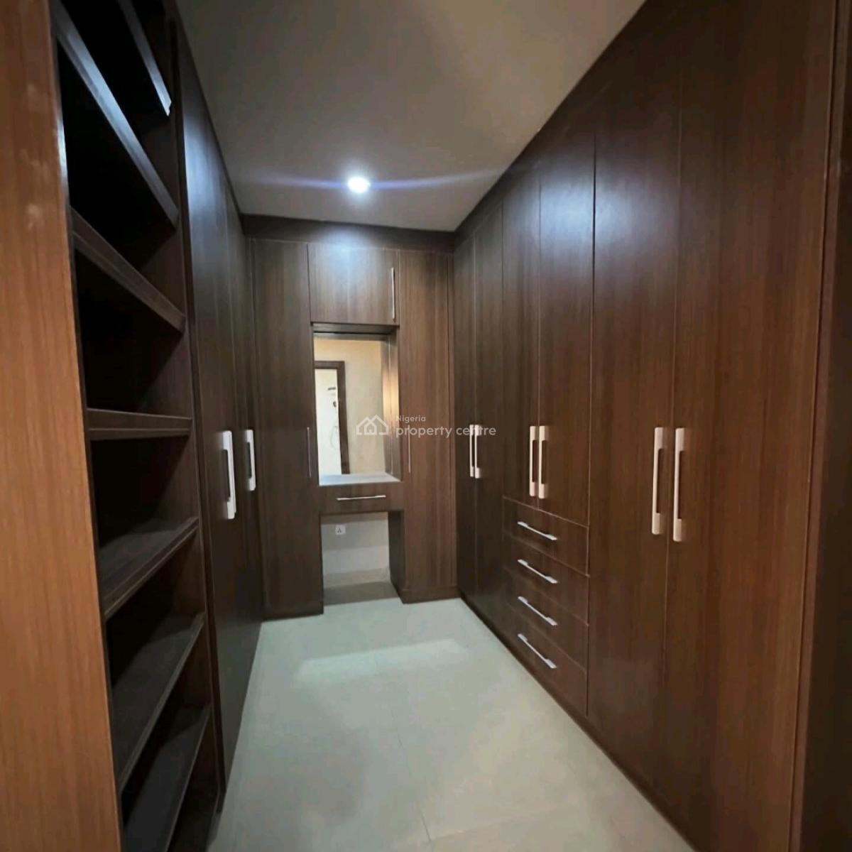 Spacious 6 Bedroom Fully Detached Duplex + 2 Rooms Boys Quarter Avail, Wuye, Abuja, House for Sale