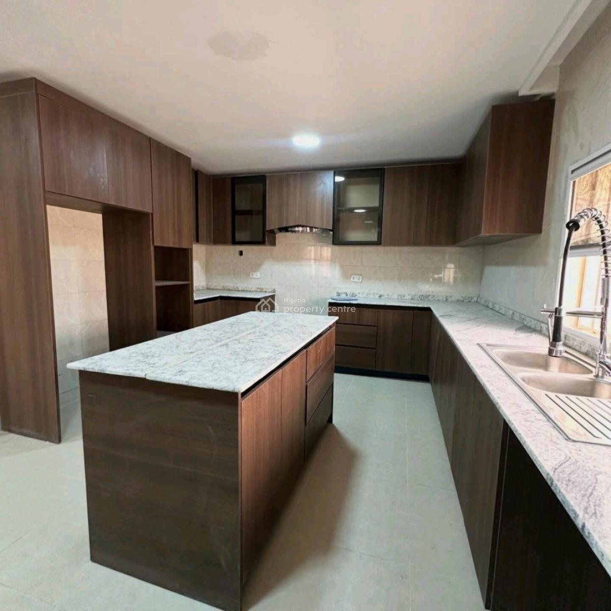 Spacious 6 Bedroom Fully Detached Duplex + 2 Rooms Boys Quarter Avail, Wuye, Abuja, House for Sale