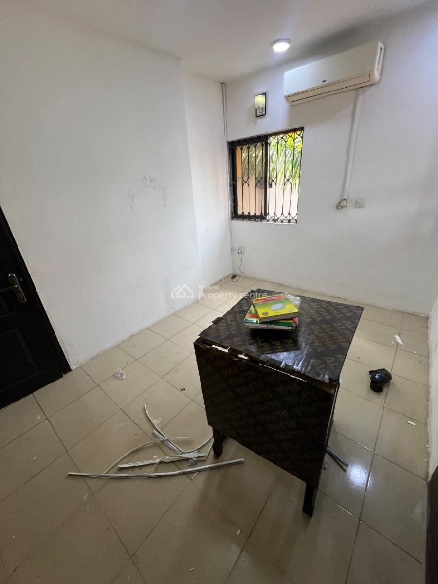 Cozy Room and Palour with Ample Private Space, Air Conditioner, Lekki Phase 1, Lekki, Lagos, Mini Flat (room and Parlour) for Rent