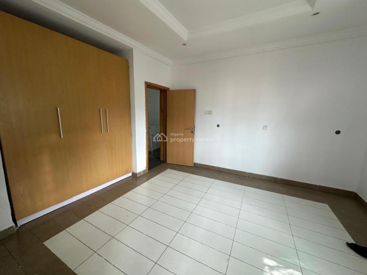 4 Bedroom Terrace House with 1-room Boys Quarters, Platinum Way, Osapa, Lekki, Lagos, Terraced Duplex for Rent