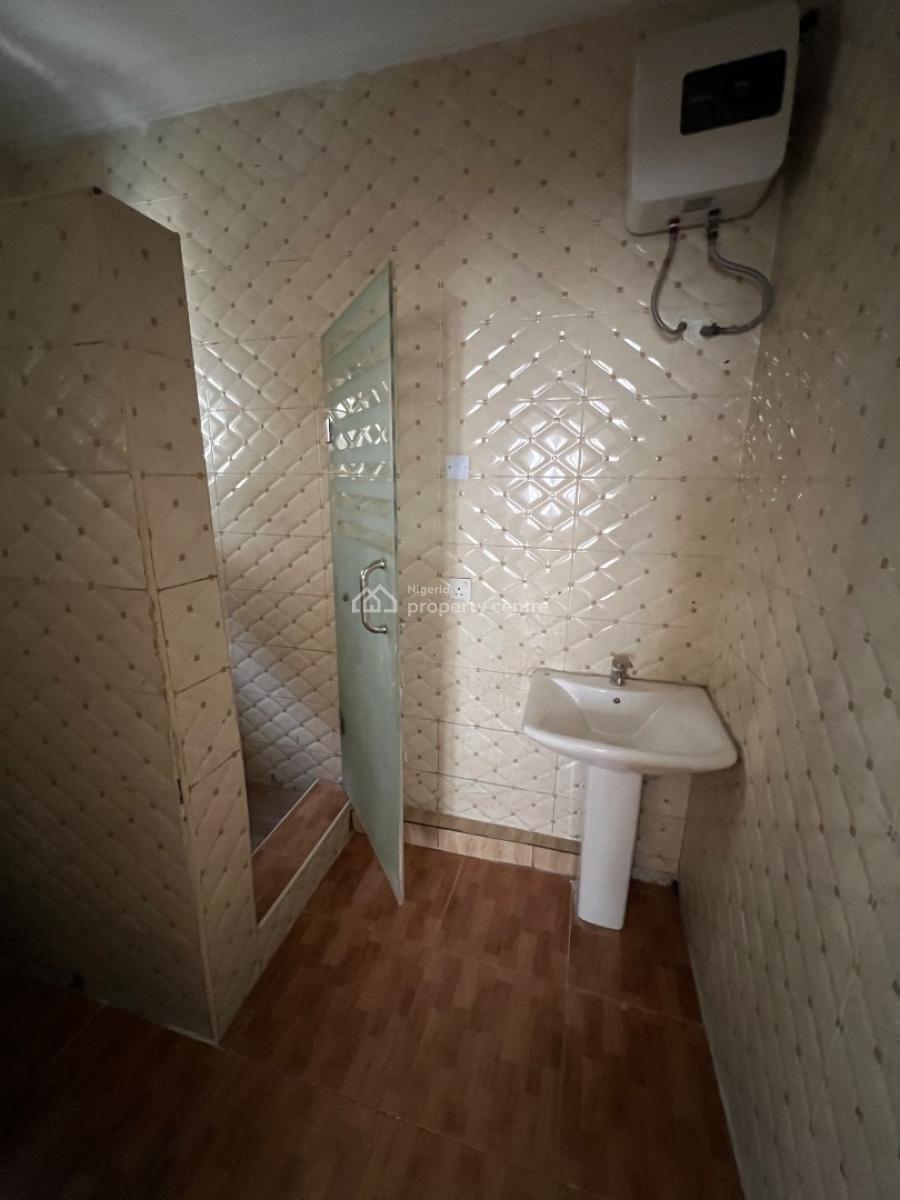 Cozy Miniflat with Ac and Balcony, in a Secure and Flood-free Estate, Emac Yoroki Street, Agungi, Lekki, Lagos, Mini Flat (room and Parlour) for Rent